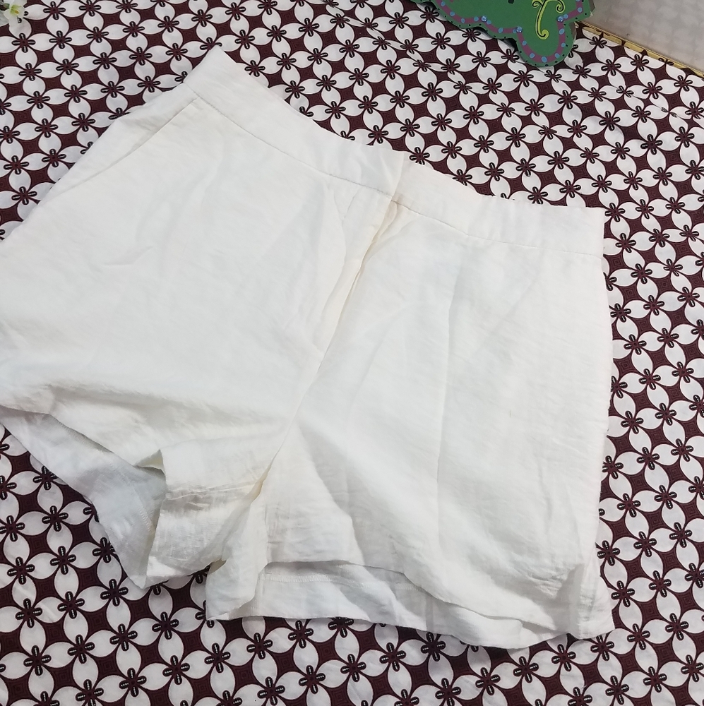H&M Women Shorts - Picture 1 of 10